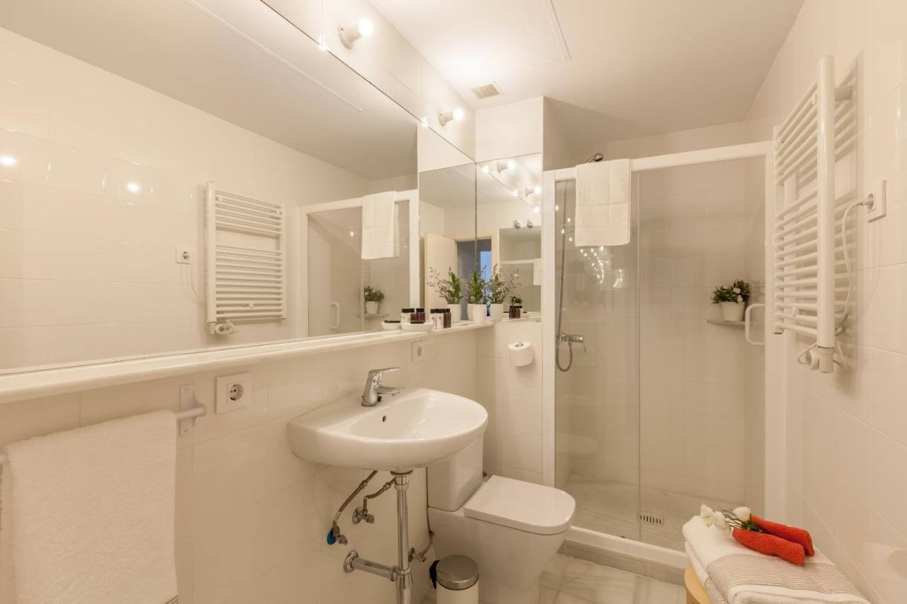 Apartamento Deluxe Calle Imagen Seville Luaran gambar
